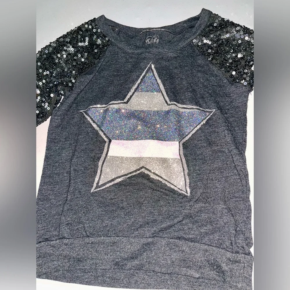 💜 Justice Sequins Sparkly Graphic Shirt